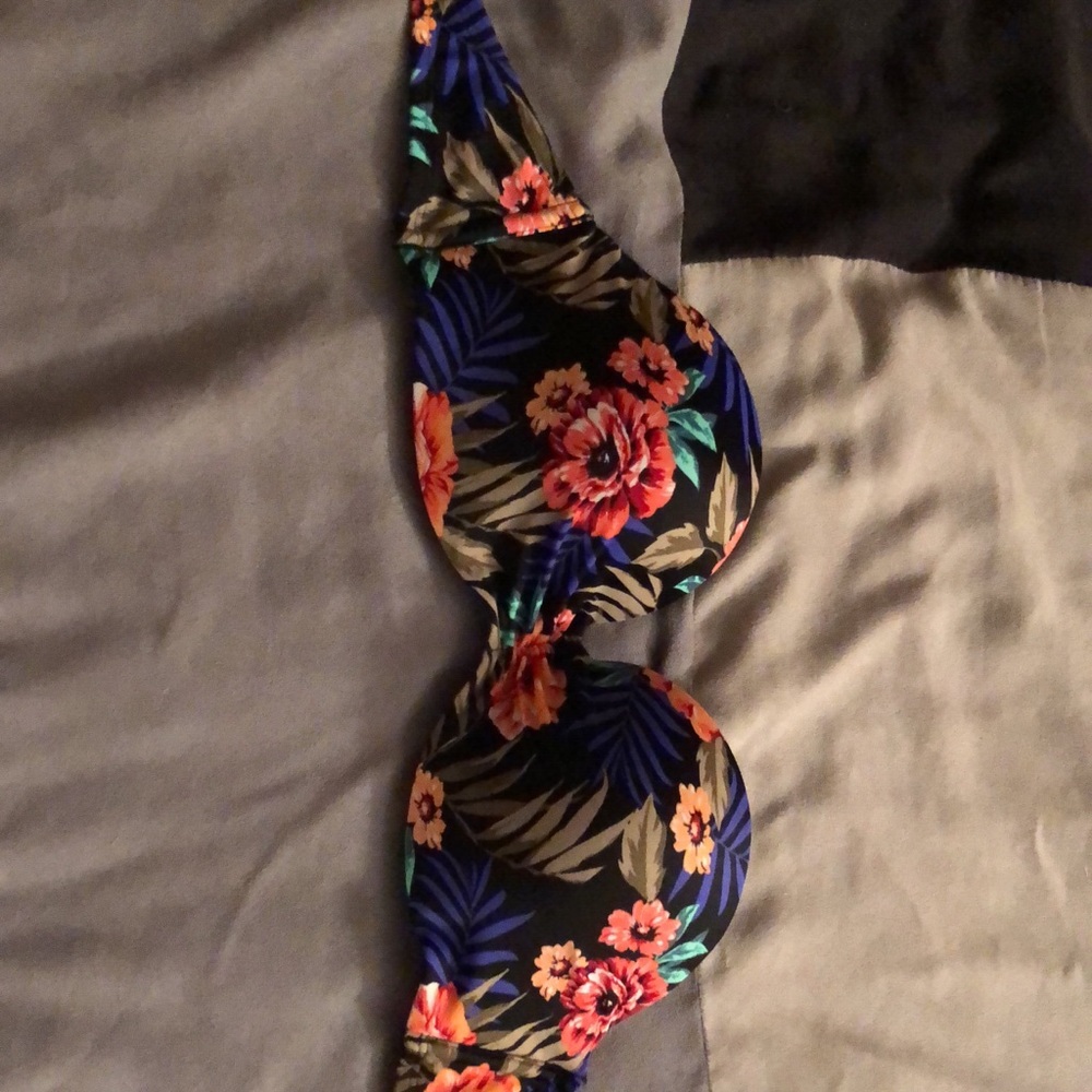 Hollister Bathing suit top